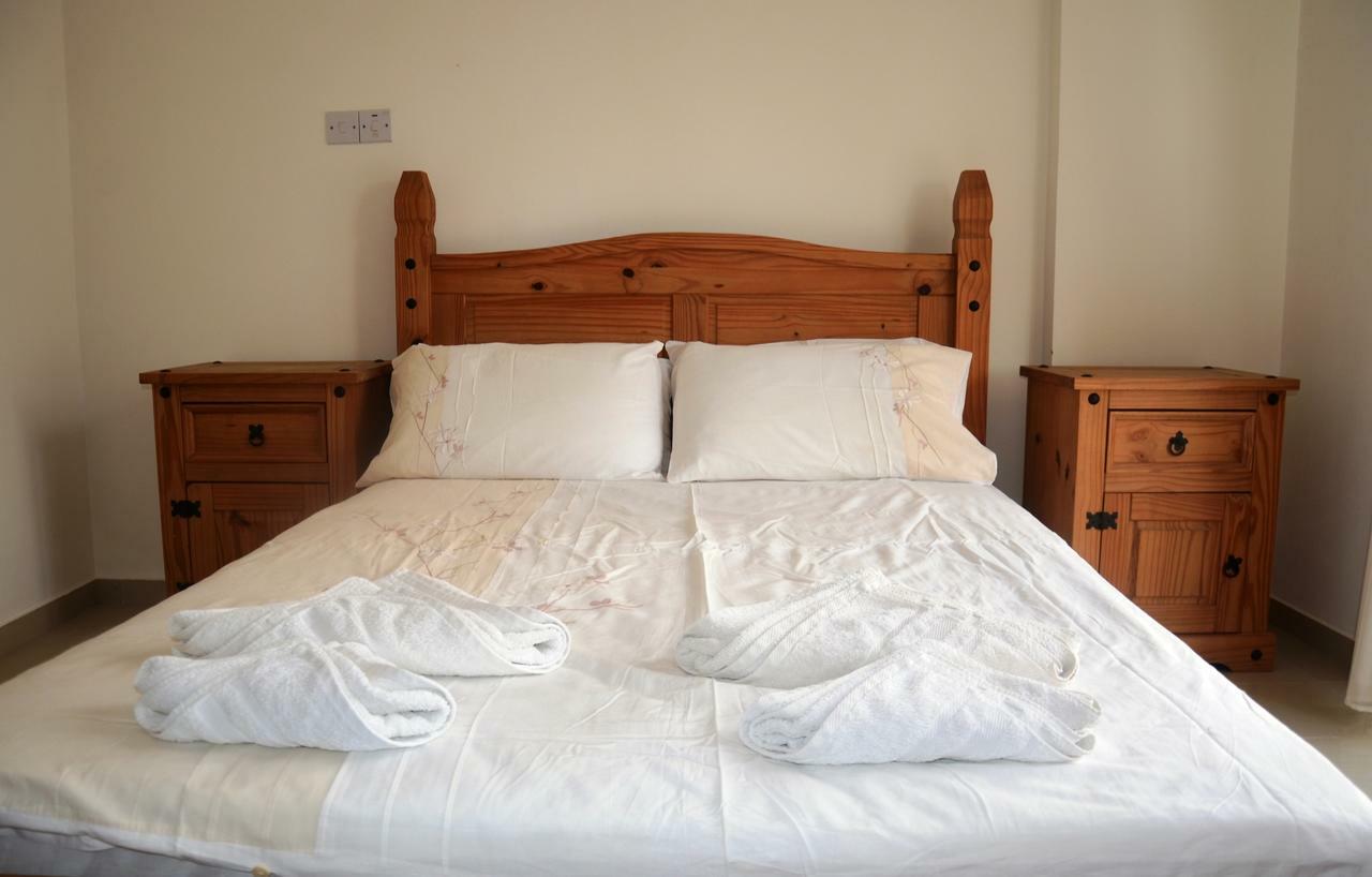 Top Floor, 2 Bedroom Apartment Vanessa D204, Free Wifi, Village View بييا الغرفة الصورة