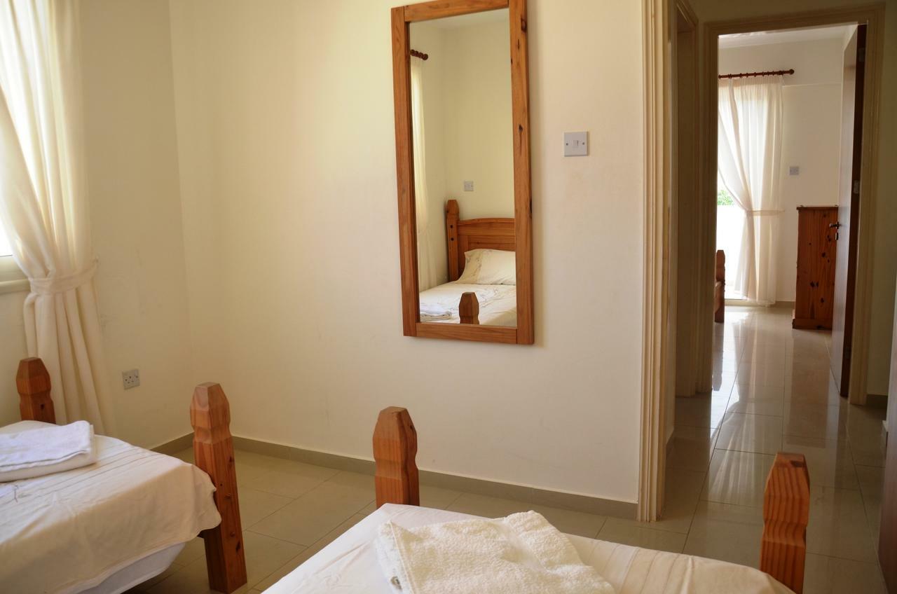 Top Floor, 2 Bedroom Apartment Vanessa D204, Free Wifi, Village View بييا الغرفة الصورة